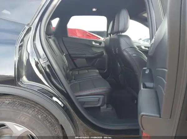 1FMCU9MN2TUA10033 2026 FORD ESCAPE - Image 8