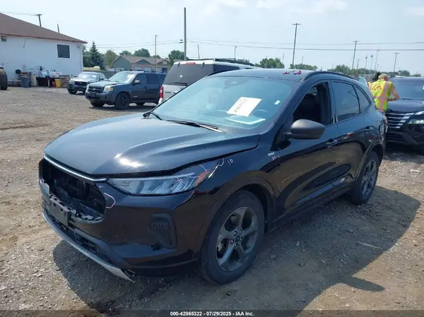 1FMCU9MN3PUA09348 2023 FORD ESCAPE - Image 2