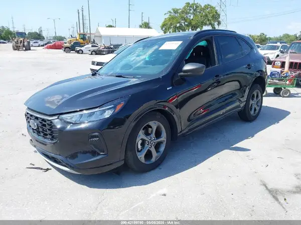 1FMCU9MN3PUA51941 2023 FORD ESCAPE - Image 2