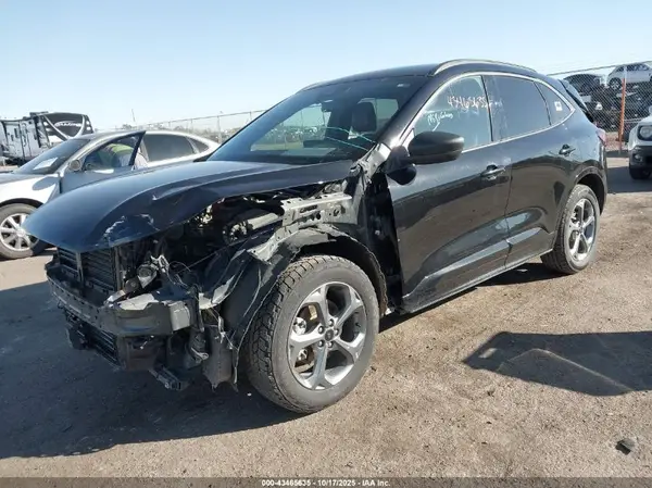 1FMCU9MN3RUA29229 2024 FORD ESCAPE - Image 2