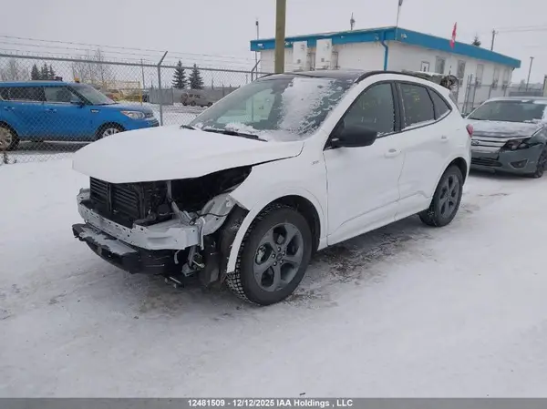 1FMCU9MN3RUA61257 2024 FORD ESCAPE - Image 2