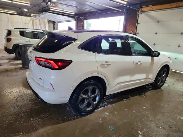 2024 FORD ESCAPE COPART lot 63906446 auction photo 3