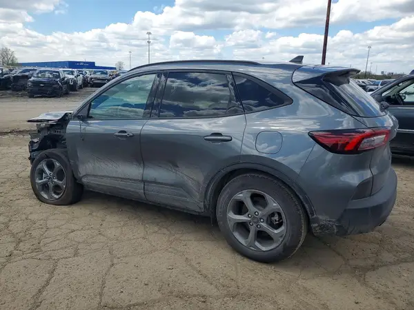 1FMCU9MN3SUA04563 2025 FORD ESCAPE - Image 2