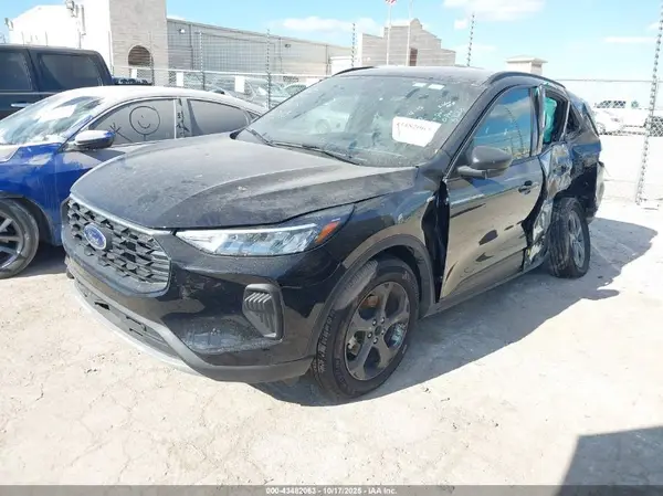 1FMCU9MN3SUA87573 2025 FORD ESCAPE - Image 2