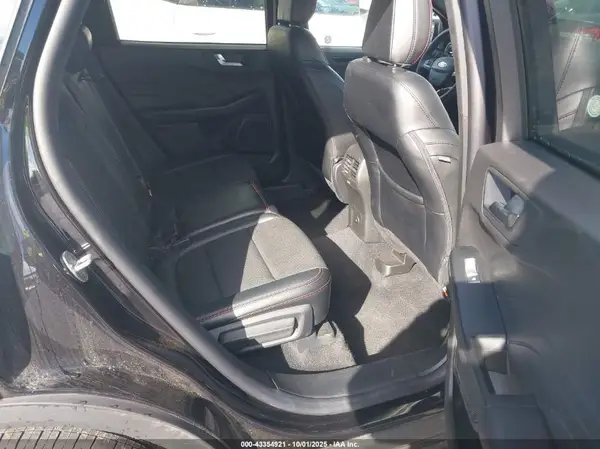 1FMCU9MN3SUA99657 2025 FORD ESCAPE - Image 8