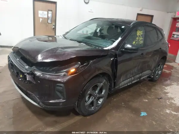 1FMCU9MN4PUA13361 2023 FORD ESCAPE - Image 2