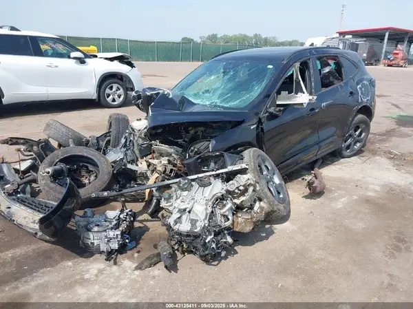 1FMCU9MN4PUA90425 2023 FORD ESCAPE - Image 2