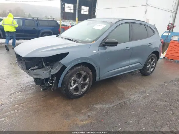 1FMCU9MN4RUA32897 2024 FORD ESCAPE - Image 2
