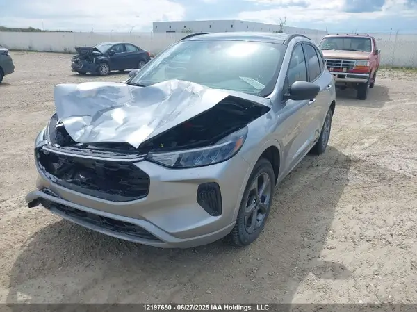 1FMCU9MN4RUA80576 2024 FORD ESCAPE - Image 2