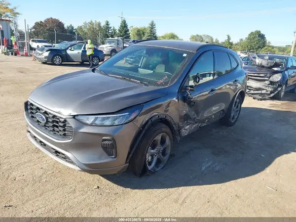 1FMCU9MN4RUB37097 2024 FORD ESCAPE - Image 2