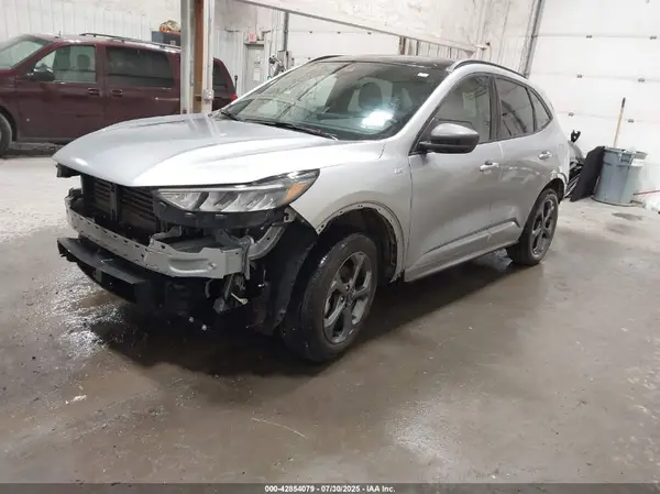 1FMCU9MN5PUA94032 2023 FORD ESCAPE - Image 2
