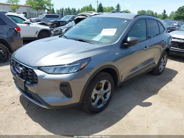 1FMCU9MN5SUA10705 2025 FORD ESCAPE - Image 2
