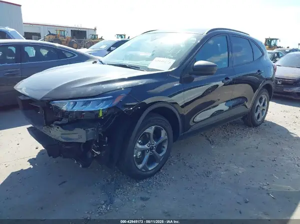 1FMCU9MN5SUB00341 2025 FORD ESCAPE - Image 2