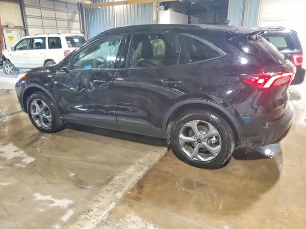 1FMCU9MN5TUA09846 2026 FORD ESCAPE - Image 2