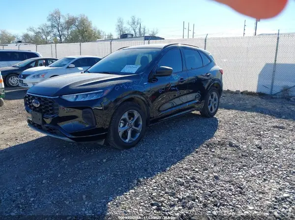 1FMCU9MN6PUA15077 2023 FORD ESCAPE - Image 2