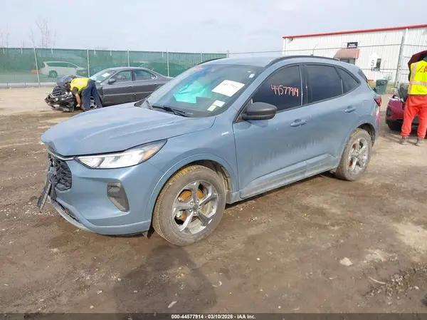 1FMCU9MN6PUA15208 2023 FORD ESCAPE - Image 2