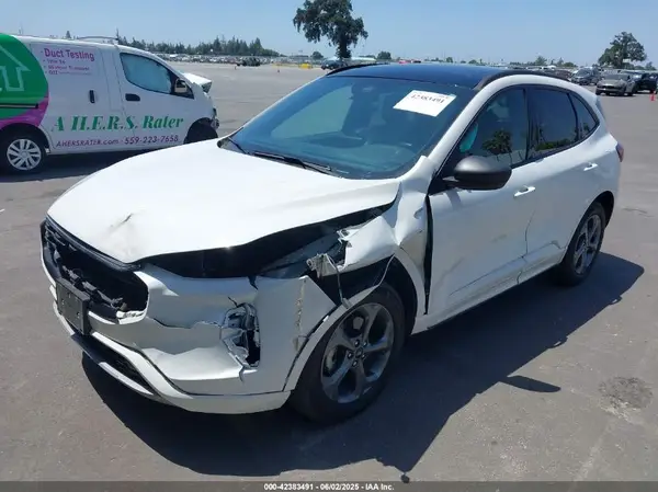 1FMCU9MN6PUA69107 2023 FORD ESCAPE - Image 2