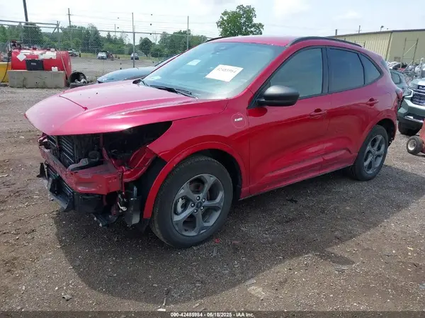 1FMCU9MN6RUB24898 2024 FORD ESCAPE - Image 2
