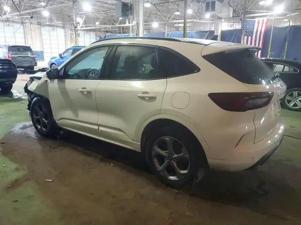 1FMCU9MN6RUB33939 2024 FORD ESCAPE - Image 2