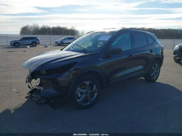 1FMCU9MN6SUA40425 2025 FORD ESCAPE - Image 2