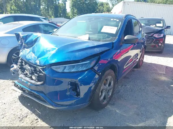 1FMCU9MN7PUA17629 2023 FORD ESCAPE - Image 2