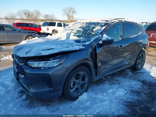 1FMCU9MN7PUA32891 2023 FORD ESCAPE - Image 2