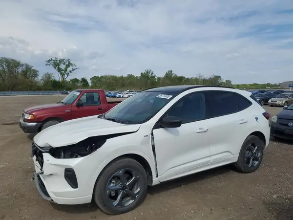 1FMCU9MN7PUB02812 2023 FORD ESCAPE - Image 1