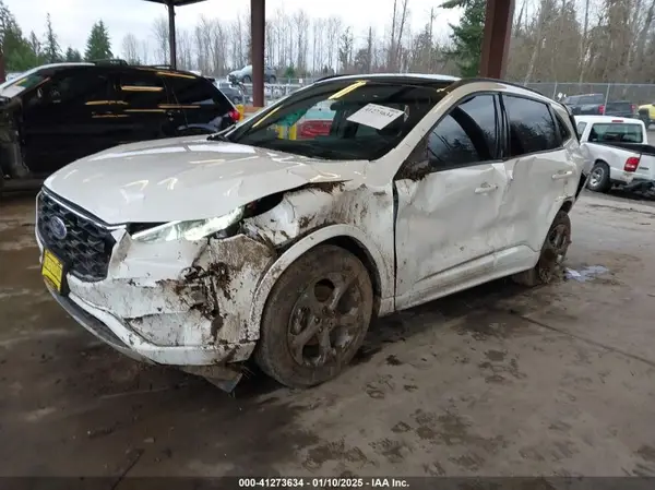 1FMCU9MN7RUA20808 2024 FORD ESCAPE - Image 2