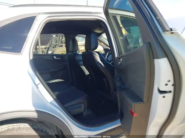 1FMCU9MN7SUA25948 2025 FORD ESCAPE - Image 8