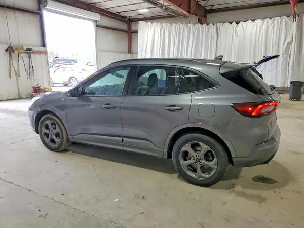 1FMCU9MN8PUA62577 2023 FORD ESCAPE - Image 2