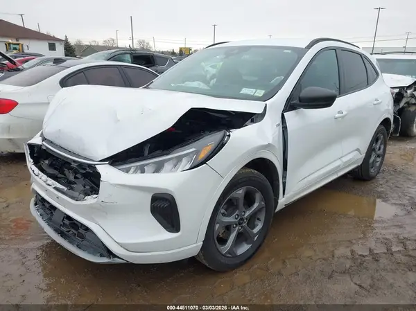 1FMCU9MN8PUA77077 2023 FORD ESCAPE - Image 2