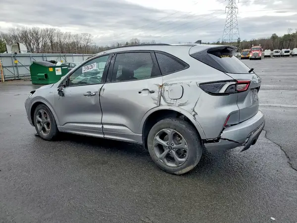 1FMCU9MN8RUA24933 2024 FORD ESCAPE - Image 2