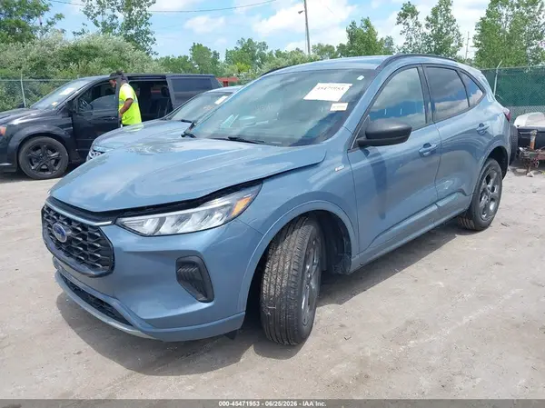 1FMCU9MN8RUA85327 2024 FORD ESCAPE - Image 2