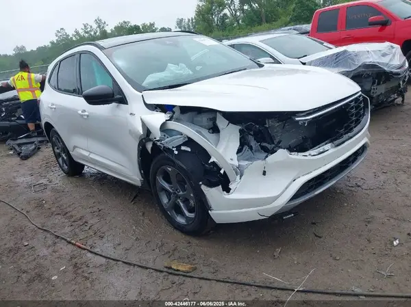 1FMCU9MN8RUB13014 2024 FORD ESCAPE - Image 1