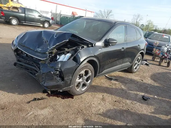 1FMCU9MN8SUA18264 2025 FORD ESCAPE - Image 2