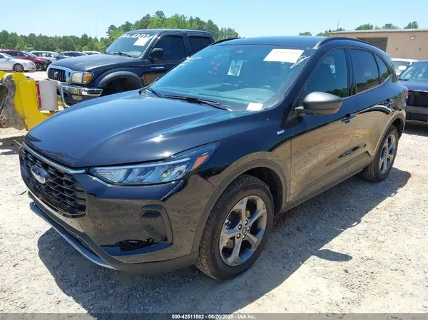 1FMCU9MN8SUA34867 2025 FORD ESCAPE - Image 2