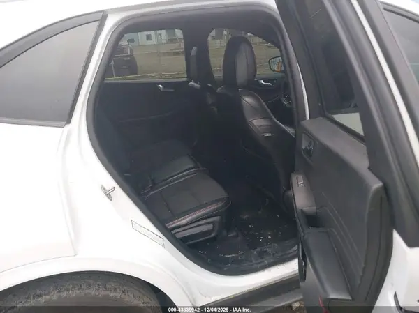 1FMCU9MN9PUA24890 2023 FORD ESCAPE - Image 8