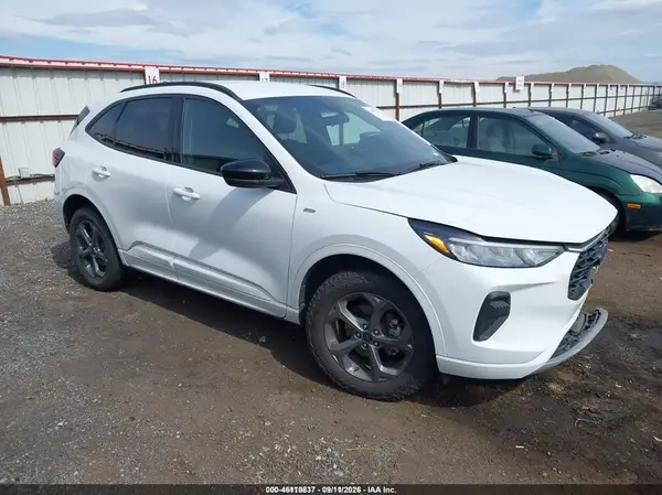 1FMCU9MN9PUA57632 2023 FORD ESCAPE - Image 1