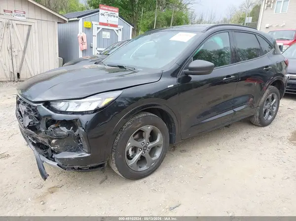 1FMCU9MN9PUB32944 2023 FORD ESCAPE - Image 2