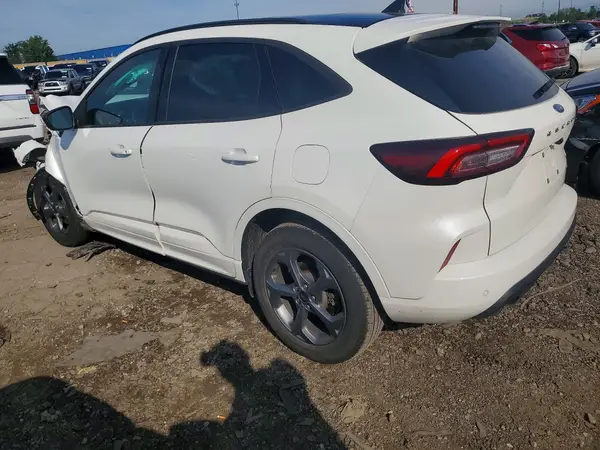 1FMCU9MN9RUA81612 2024 FORD ESCAPE - Image 2