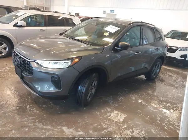 1FMCU9MN9SUA80353 2025 FORD ESCAPE - Image 2
