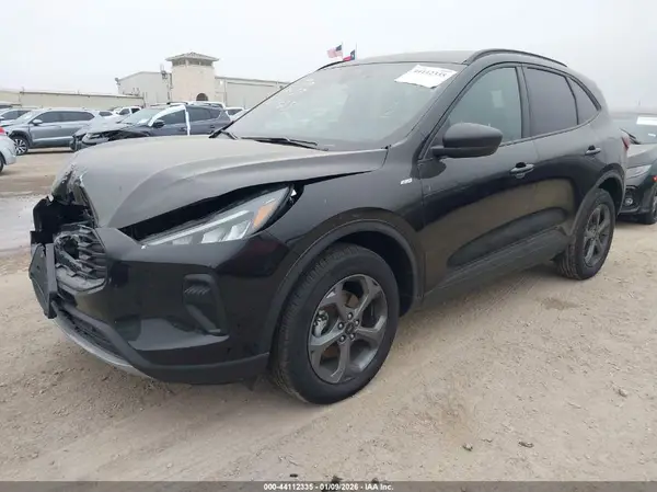 1FMCU9MN9SUB18678 2025 FORD ESCAPE - Image 2