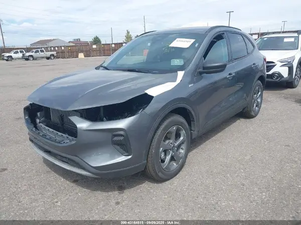 1FMCU9MN9SUB18681 2025 FORD ESCAPE - Image 2