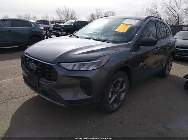 1FMCU9MN9SUB19118 2025 FORD ESCAPE - Image 2