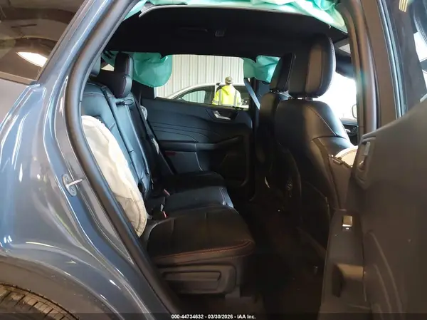 1FMCU9MN9TUA38637 2026 FORD ESCAPE - Image 8
