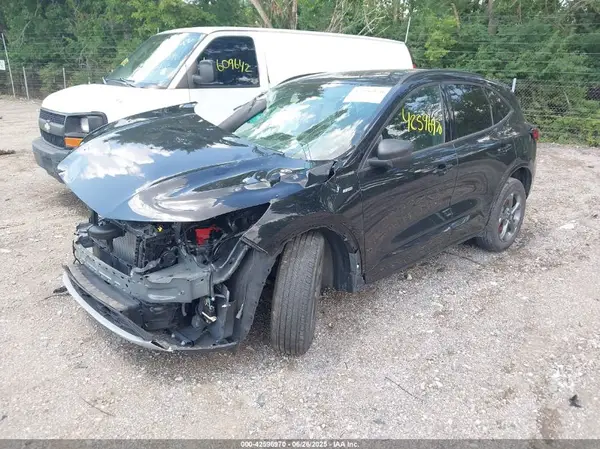 1FMCU9MNXPUA57946 2023 FORD ESCAPE - Image 2