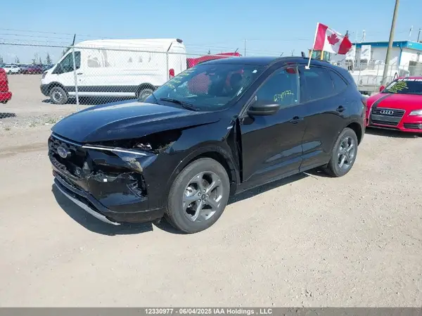 1FMCU9MNXPUB10189 2023 FORD ESCAPE - Image 2