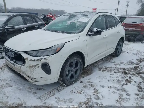 1FMCU9MNXRUA03811 2024 FORD ESCAPE - Image 2