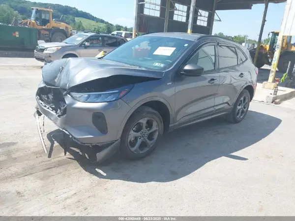 1FMCU9MNXRUA66844 2024 FORD ESCAPE - Image 2