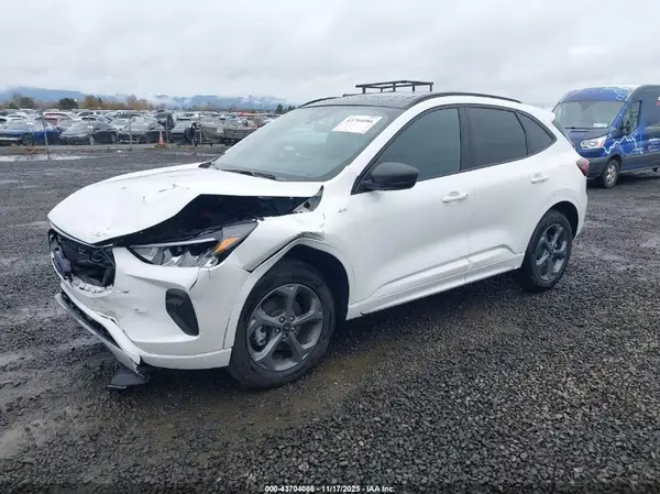 1FMCU9MNXRUB53157 2024 FORD ESCAPE - Image 2